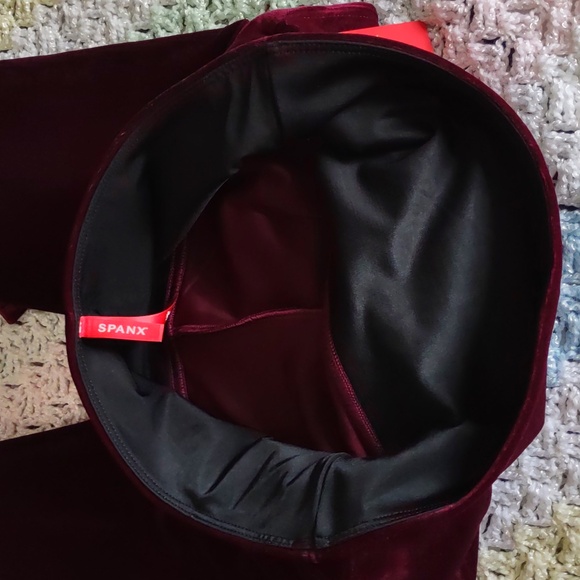 NWT Spanx Large Rich Burgundy Velvet Leggings - Picture 15 of 16